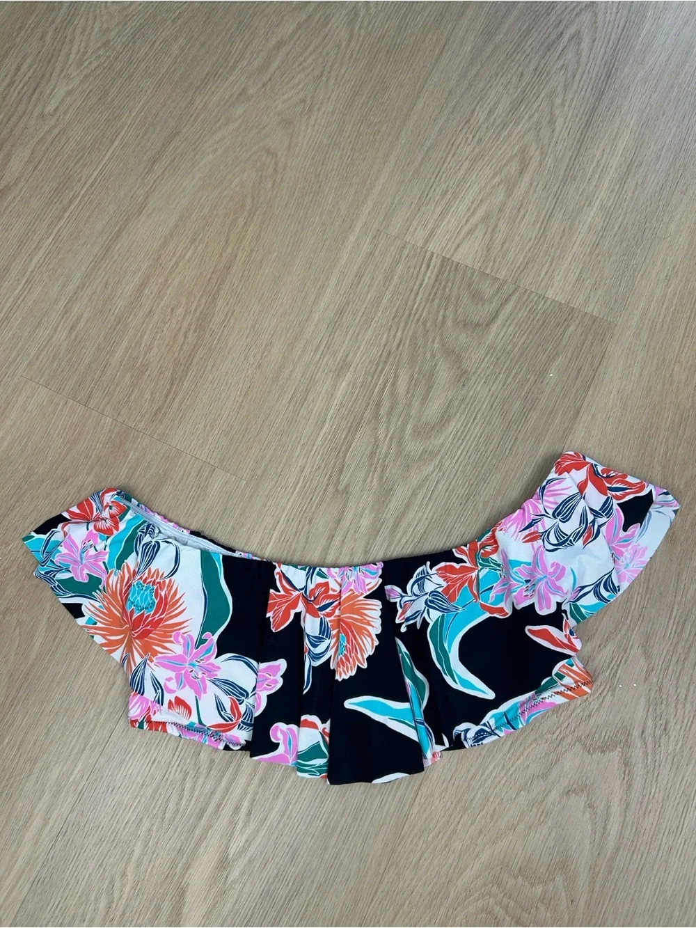 Trina Turk Tropic Wave Off Shoulder Bikini Top 6